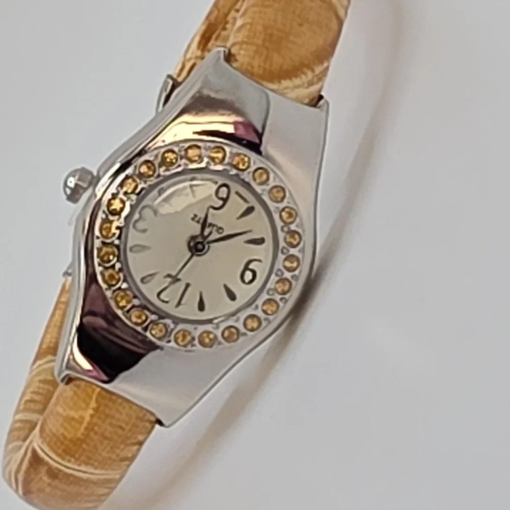 New! AVON Women's Cuff Watch Amber Orange Gemmed Silver Tone New‎ Battery